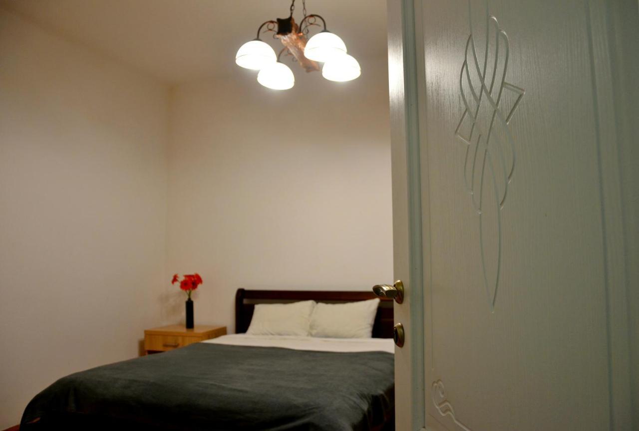 Brand New Apartment In City Center Lviv Kültér fotó
