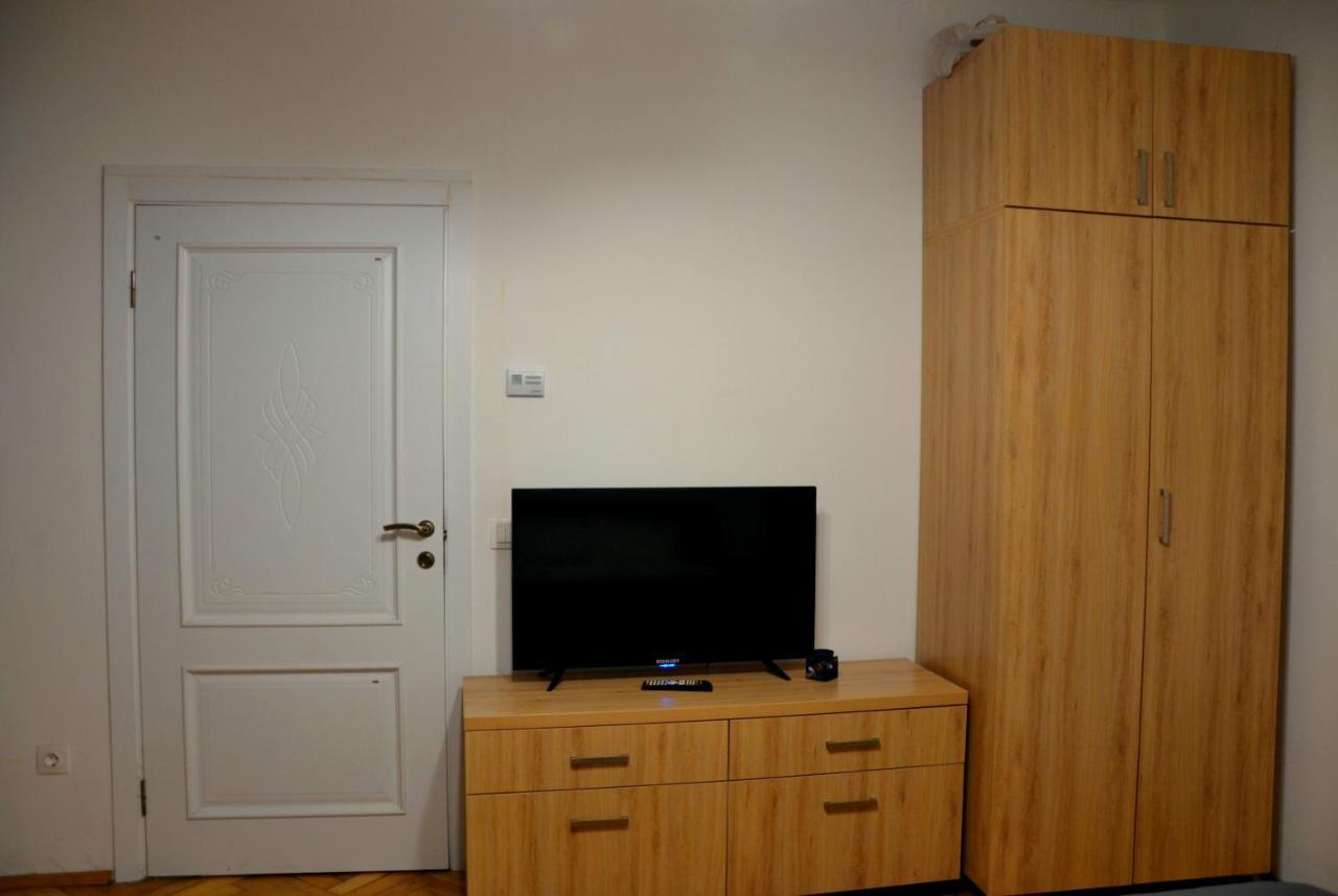 Brand New Apartment In City Center Lviv Kültér fotó