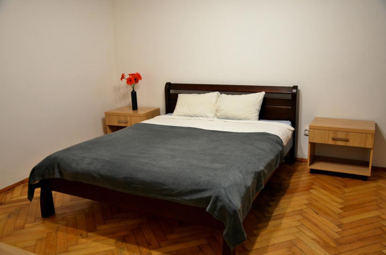 Brand New Apartment In City Center Lviv Kültér fotó