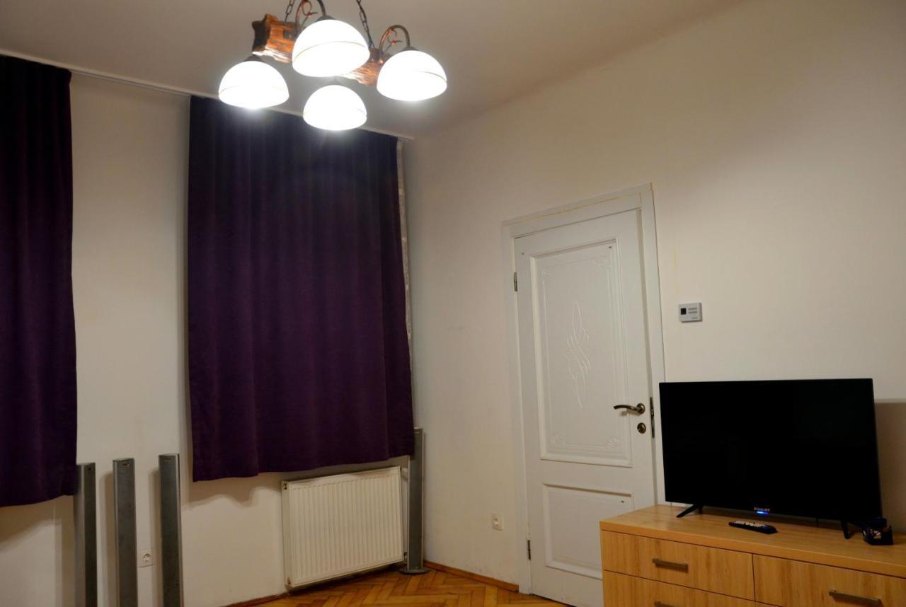 Brand New Apartment In City Center Lviv Kültér fotó